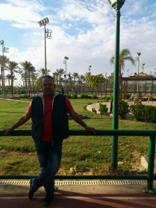 bakrshukry11's profile picture. ‏g من يتق الله يجعل له مخرجا ويرزقه من حيث لا يحتسب