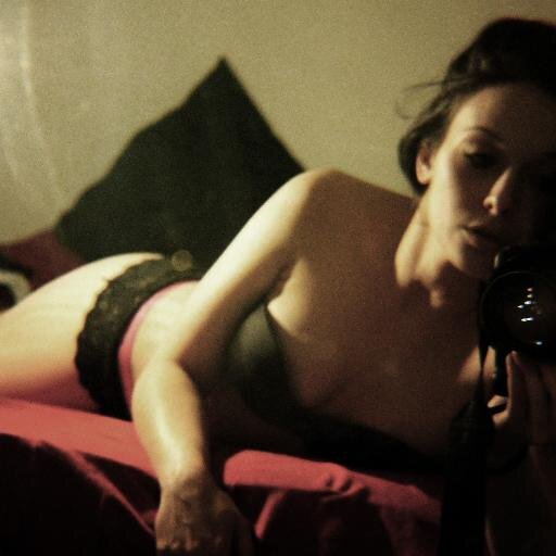 JaneMaCherie's profile picture. MFC camgirl, bilingual, traveler, 420 friendly, pitbull mom, bookworm, fearless shower singer. Polite but bites, ya digg?  Weird, and thats okay.