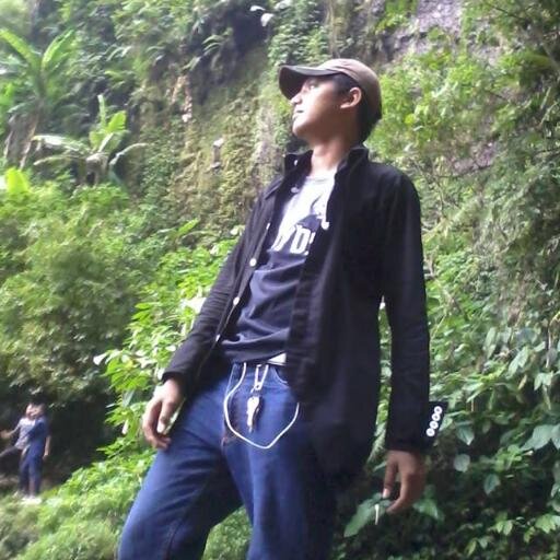 Mukti_WS's profile picture. cuman orang biasa yang sedang belajar kehidupan