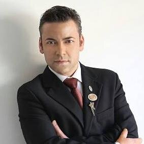 Alonso Aguilera 
Empresario independiente de Mary Kay