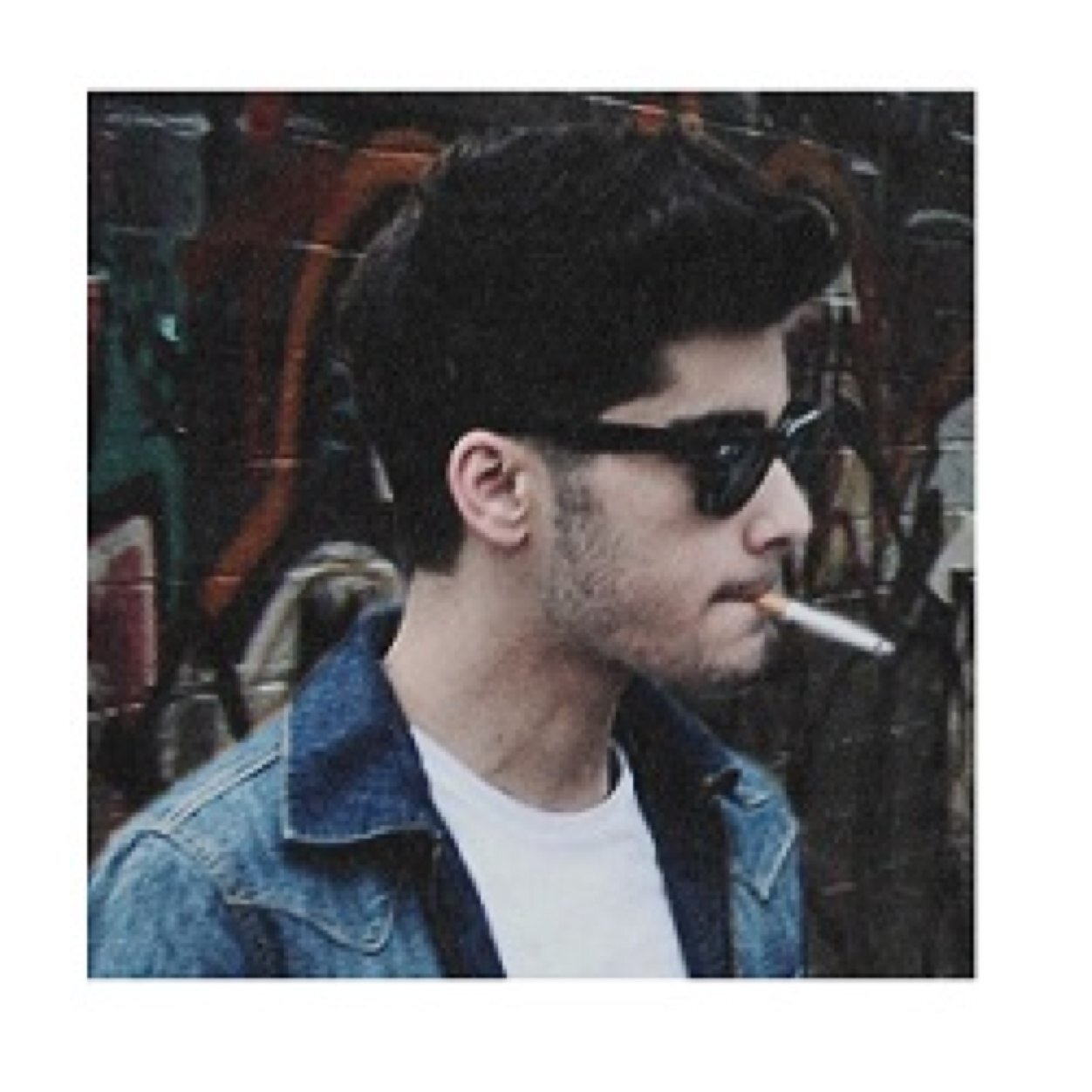 FOLLOW @POISONMALIK