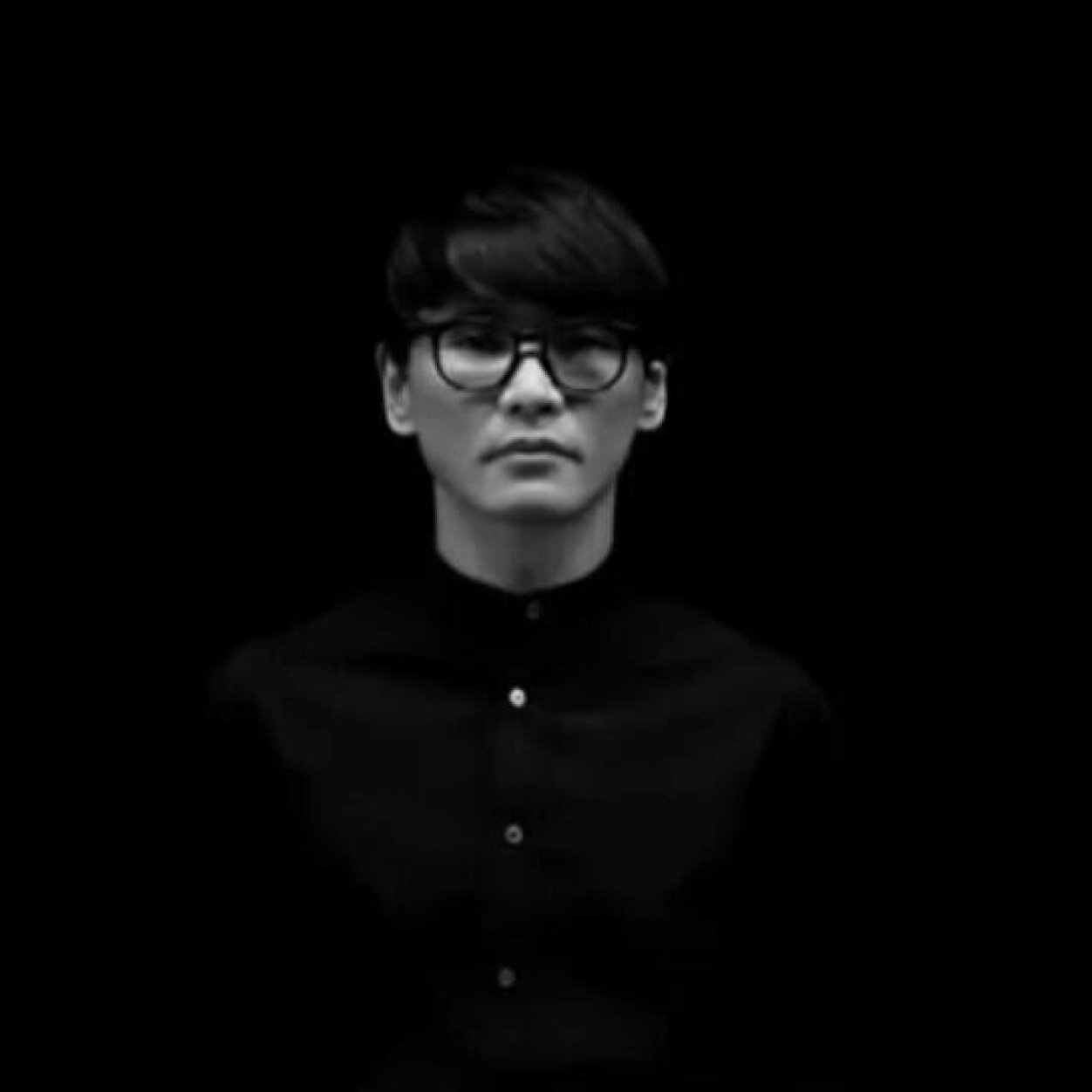 好きなアーティストはサカナクション、SAKEROCK、星野源、SPECIAL OTHERS、KEYTALK、androp、Champagne 、KANA-BOON、RADWIMPS、BUMP OF CHICKENなどなど…