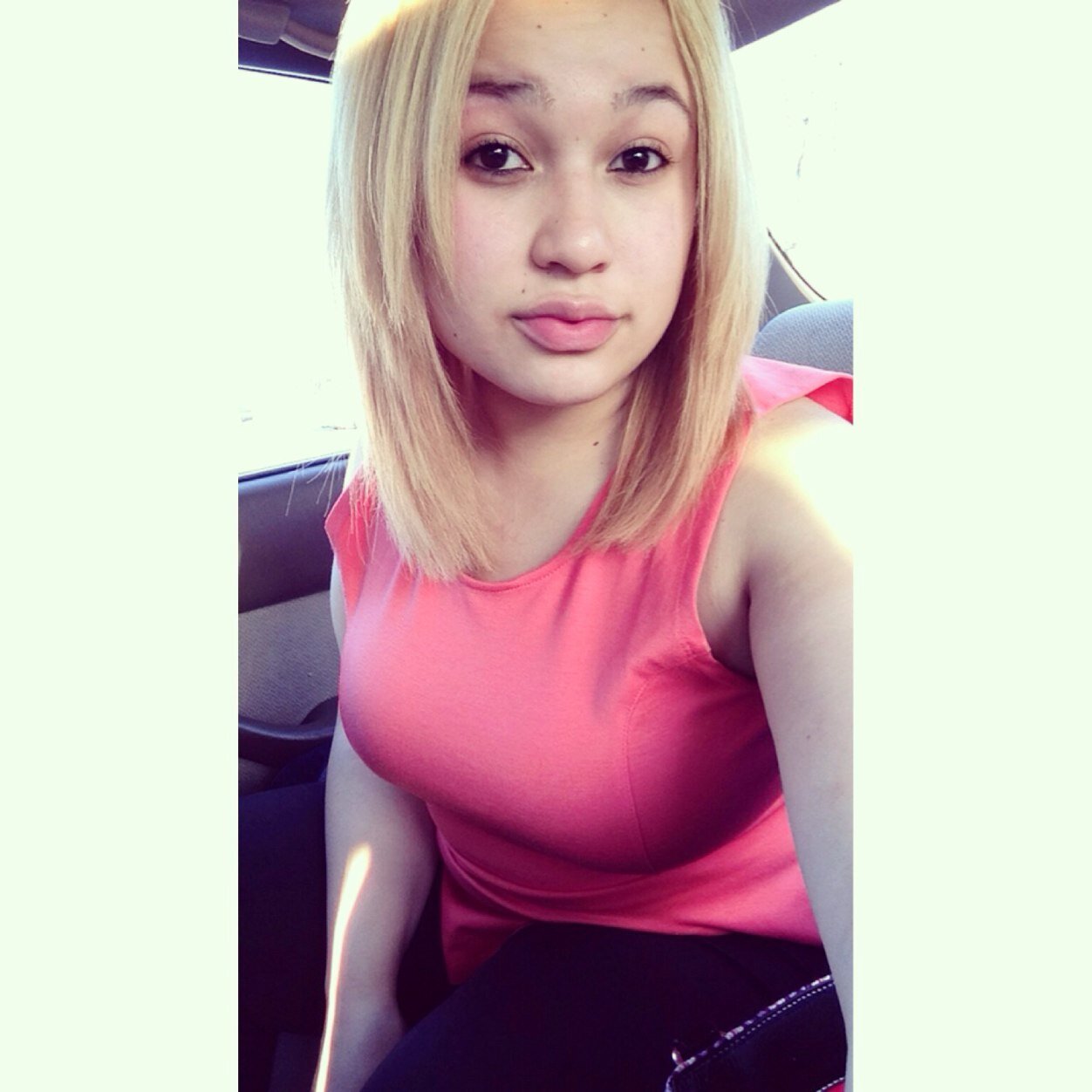 IG: jarielie_xo