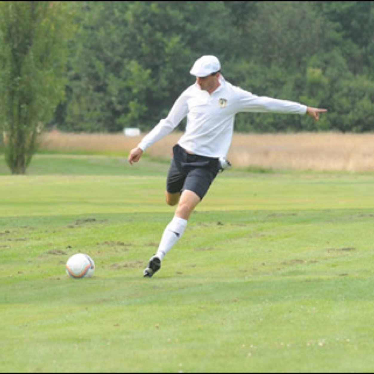 De officiële twitterpagina van Footgolf Almkerk!