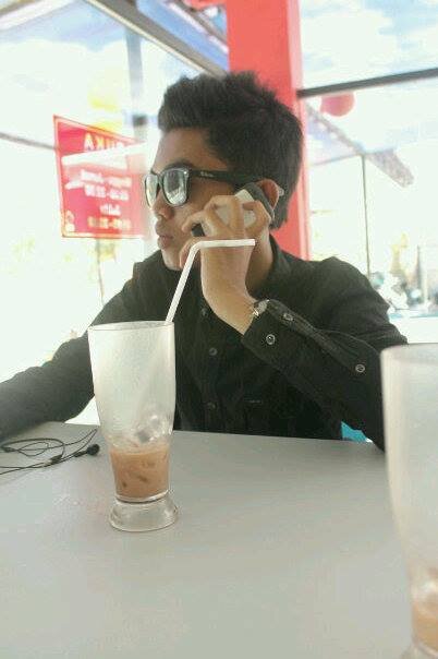 rury_marpaung's profile picture. Tidak ada yang tidak mungkin. Semuanya bisa terjadi asalkan kita YAKIN | kemang selatan DKI jakarta | fb : rury kacang kampus