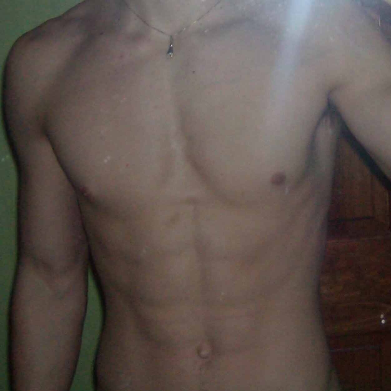 rugbyman_678's profile picture. Snap : sexysnap6 ajoutez ( je suis un mec )
Je donne mon skype en message privé les filles