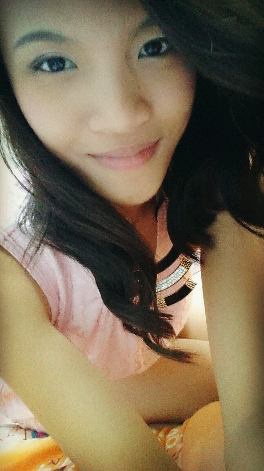 shewilbe_loved's profile picture. cause I'm a creep