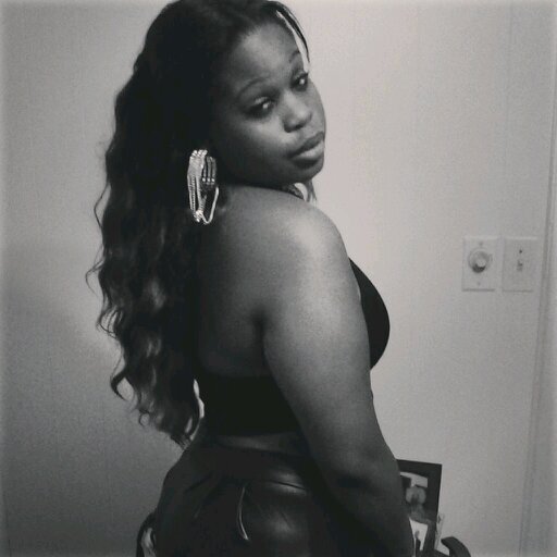 Like in a game of chess , the #QueenProtectsHerKing. ig/kik DayeFrootiPebble#SaggNation #teamSkins #EducatedBrownSugah well ur still here  follow me!!!