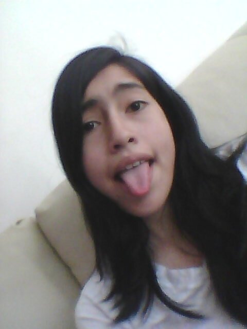 Hi, I'm Anna and I'm madly in love with Chandler live in Mexico and one day I will go to visit Chandler and make it my boyfriend.