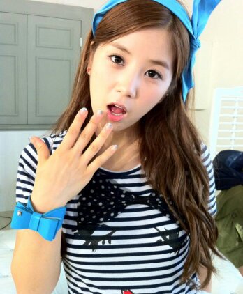 롱롱롱~~~ 에이핑크 리더 박초롱 입니다! 내 사랑은 핑크 팬더♡♡ 030391 (@ACUBE2011 @Apink_2011) 첸첸 누구야? 「IP-VC-SI-RP」