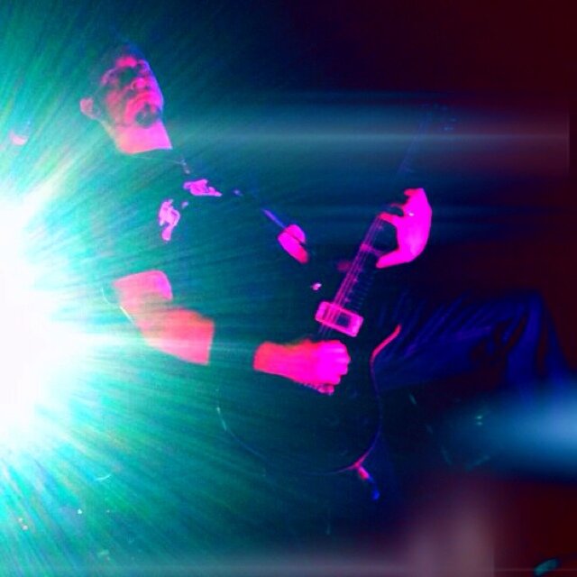 Up to date info on all Mark Tremonti projects, as well as old vids \../
http://t.co/2jV2wavGB3