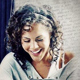 I'm Annie, my boyfriend killed me... and now I'm a ghost that lives trying to be human. Everyone deserves a death. { #BeingHuman #BH #RP 18+ }