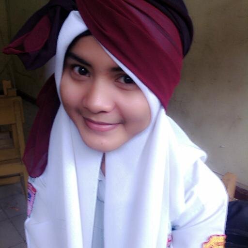Hajimemaste ^^ watashi no namae wa Puput Amara . Watashi wa Banjarmasin kara kimashita . Douzo yoroshiku ^-^