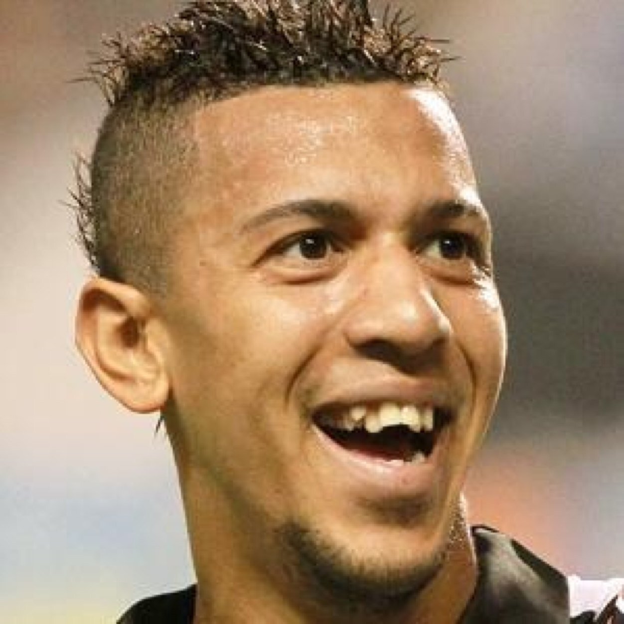 procura se zagueiro