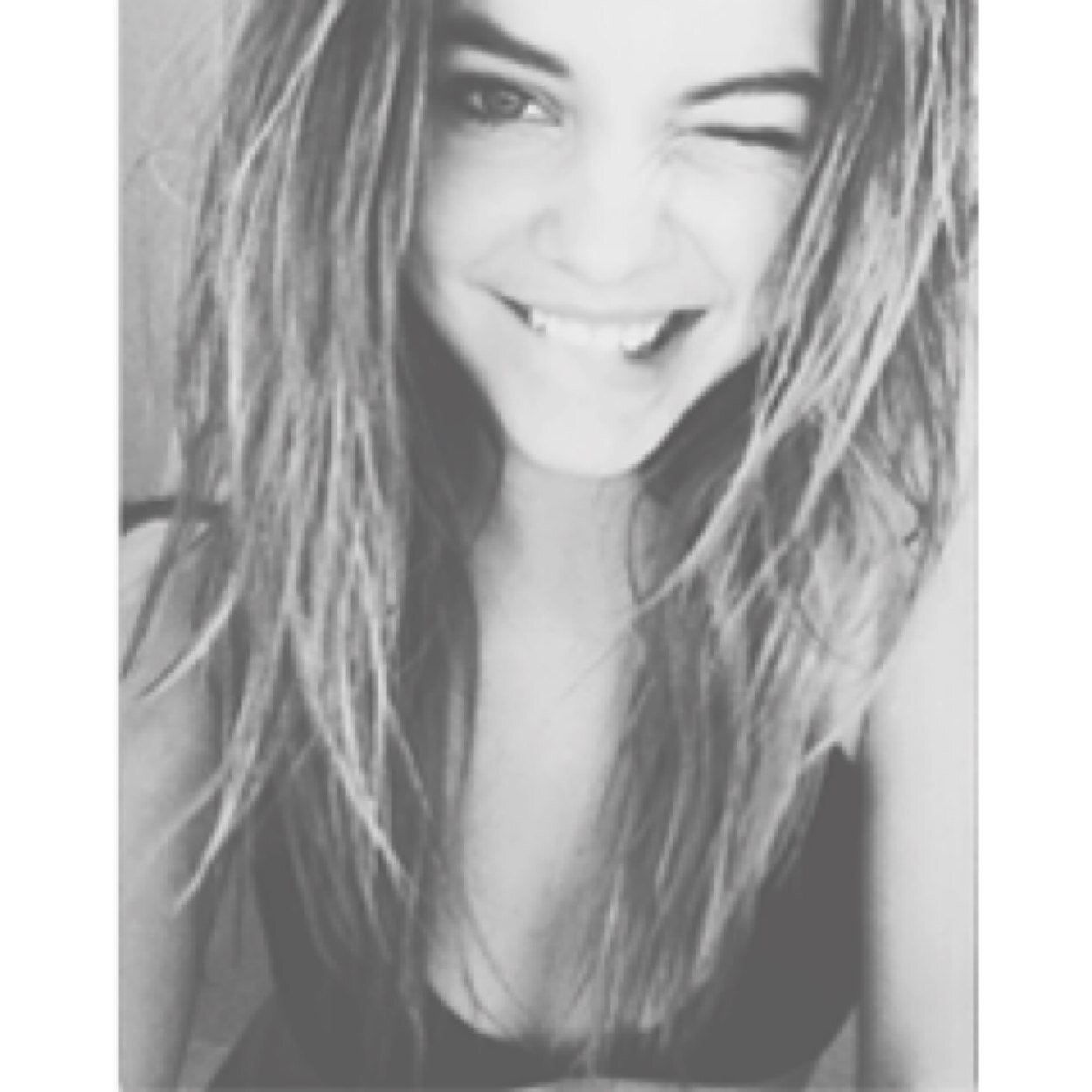 «don't get too close, it's dark inside.»