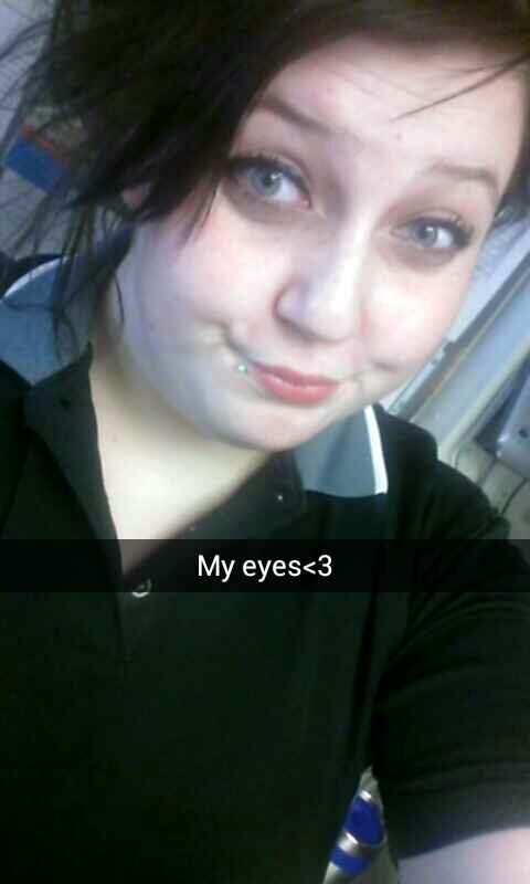 i love being me ha i cant live without music.. i have a lil bro and sis who r my life. i like to have fun :)