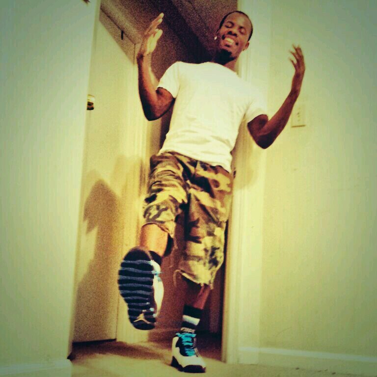 Cool person |#funny|#freshswagg|#19|#TeamGraduated|#TeamScorpio|#TeamHeat|#TeamFreak|#Fuk Yo Life&YaTweets |#Instagram~Realnigga__sinceday1|