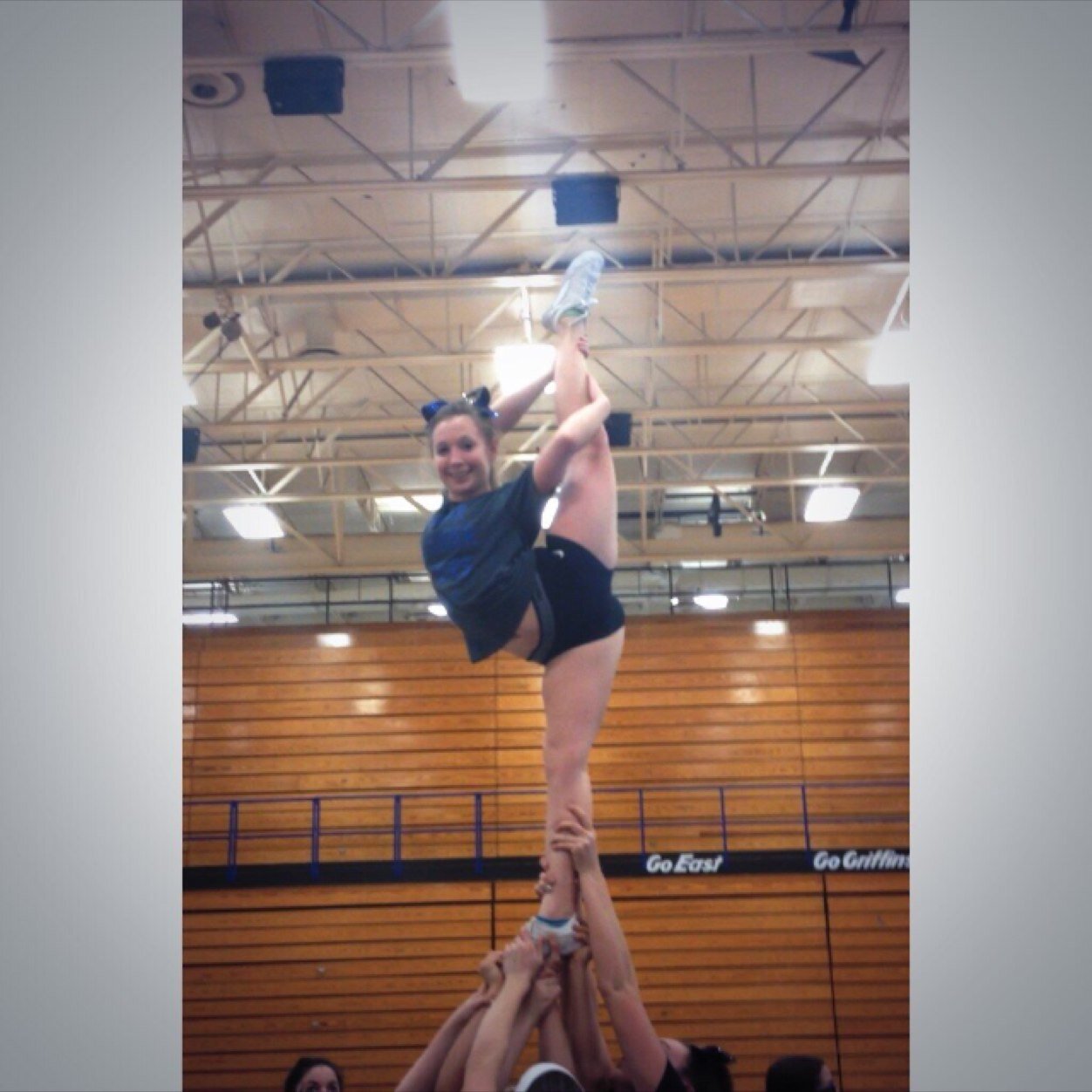 Tweet me your stunt pics or your flying advice and questions ✊ #pointflyer #NeedleClub