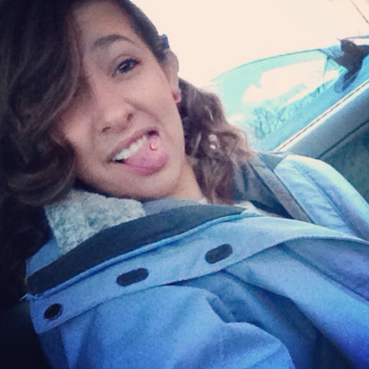 Im MaShayla :] Bite me :] I could be your best friend, but dont underestimate me. Im a bitch too.
