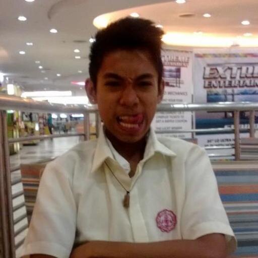 Kung di man ako ang imaheng pinipinta
Ng iyong isipan nilait ko na minsan
Eh ano ano ano ano kahit na may trip
Na kakaiba anf mundoy akin din nmn iba
Mahalin mo