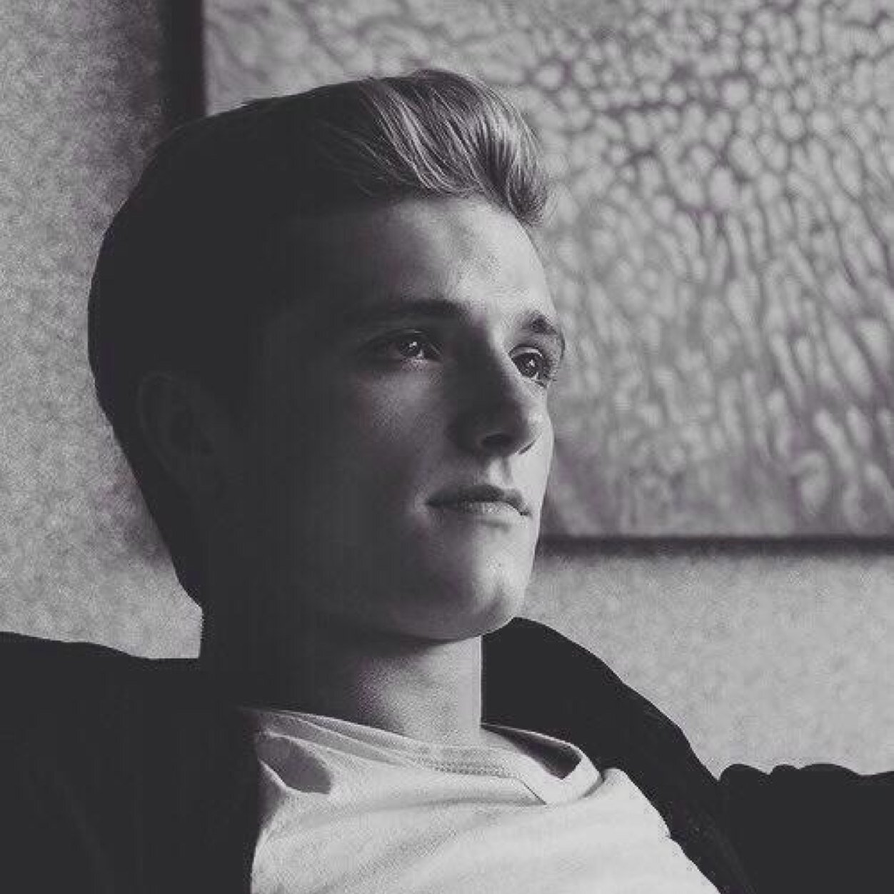 RickPondMVA's profile picture. I'm Rick,I'm 20 Years old,My sisters are @RosePondMVA and @NataliaPondMVA,I love them to pieces,I'm a drug addict,I'm trying to quit,But it's hard,I have Asthma