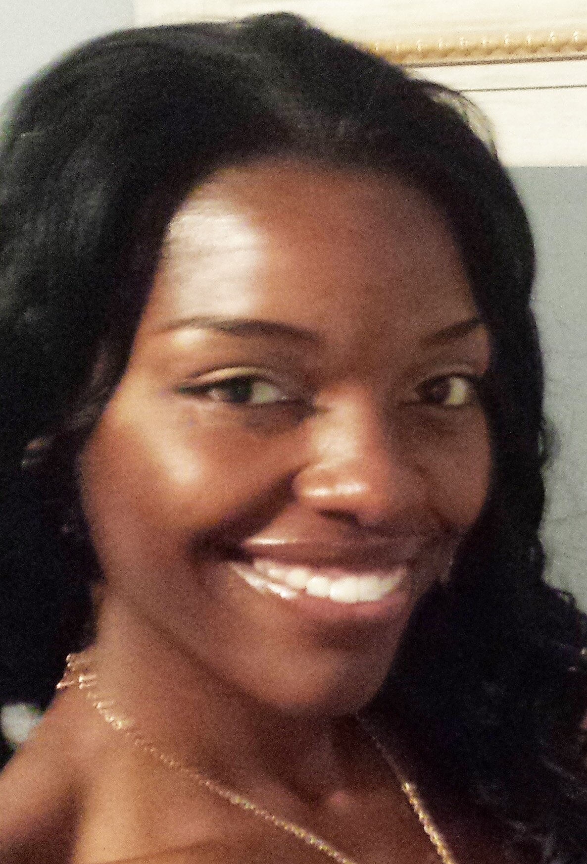 Author. Avid reader. Teacher. Skater. Singer. #BlackGirlPassion Co-Originator.