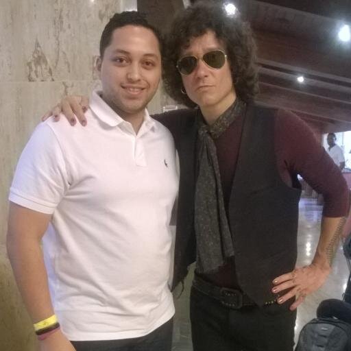 Me hice del Barça, luego Nací, hice cosas,creé esta cuenta de Twitter, después he hecho otras cosas más.           INSTAGRAM @iamernestogf
