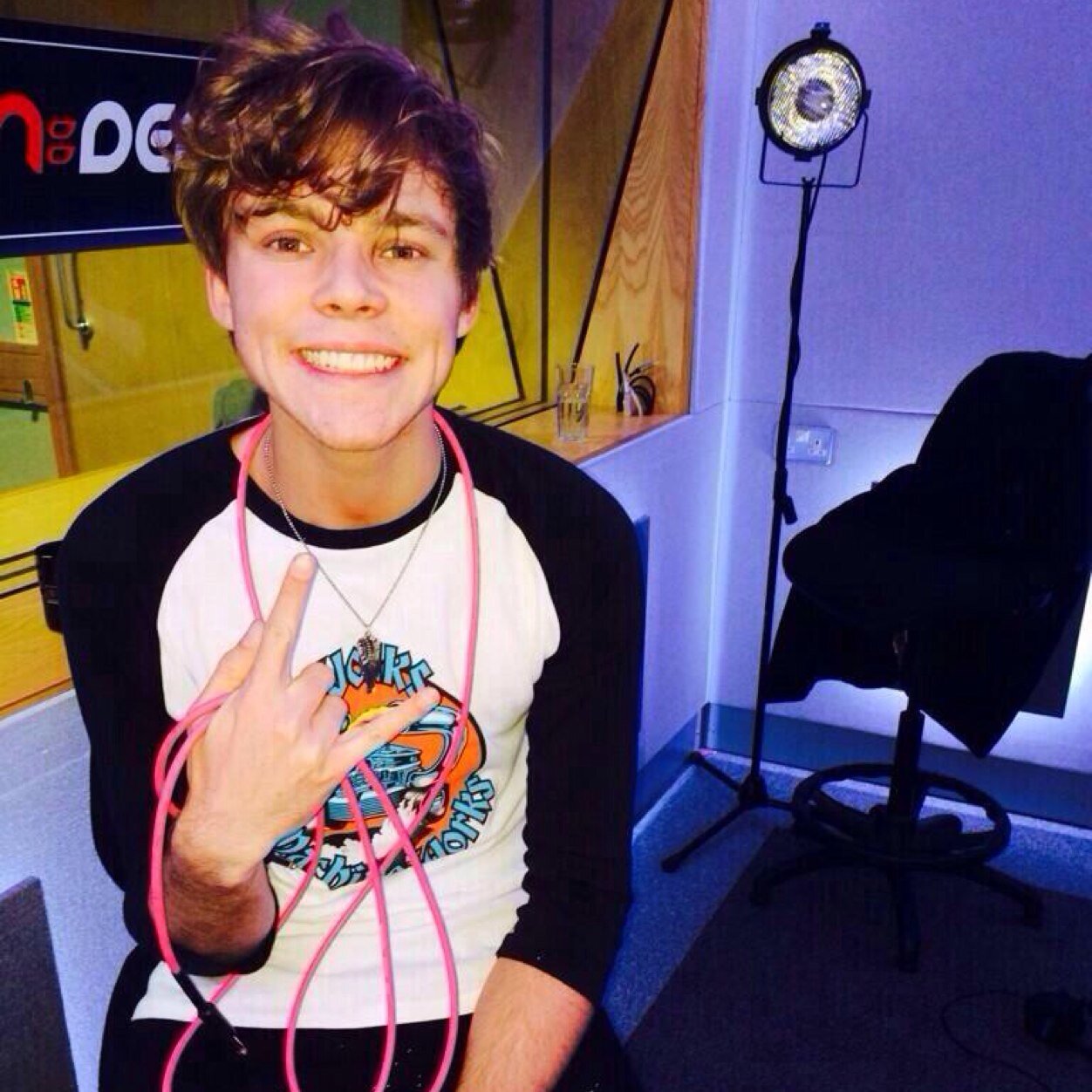 Spam account/free follow✌️ follow my main account @chloe_5SOSx