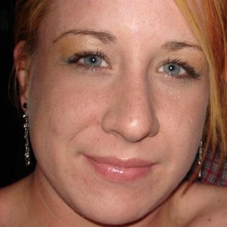 purpleRainey's profile picture. Nah.