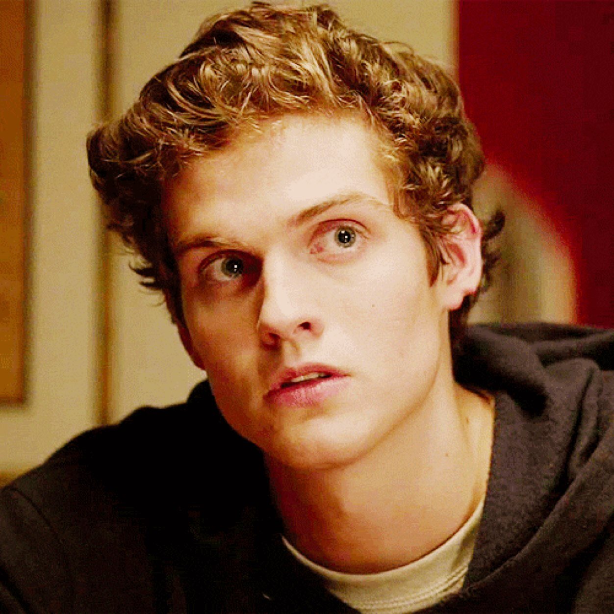 teenage werewolf livin it up in beacon hills. i play lacrosse. cath kidston is my idol and i adore her. she is truly an inspiration.