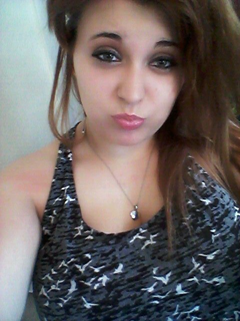 *19* ⓢⓘⓝⓖⓛⓔ* crazy* down to earth  * facebook : Samantha DeHaven * IG: @Skoot05 && @Its_Tweetie_Bitches*
