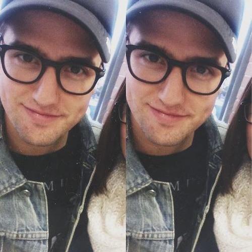 @who2l fez o favor de te dar um free follow, siga ela ela sdv, dando unfollow em quem não segue
