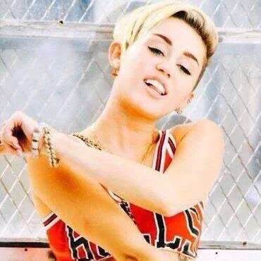 MelikEsma14's profile picture. ♥ -DeMiley- ♥