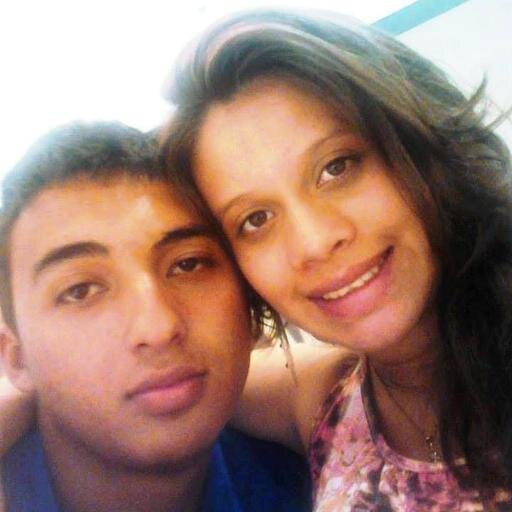 Eu amo sorrir :) As recalcadas odeiam ! http://t.co/I6SOempnBl