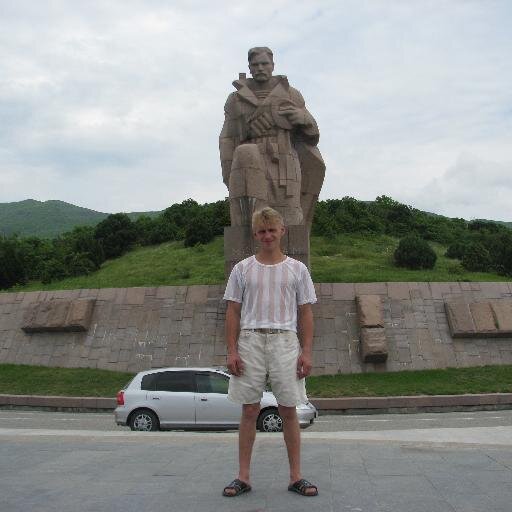 KERI0N101's profile picture. Живу в деревни,занимаюсь ремонтом автомобилей,воспитываю троих детей.