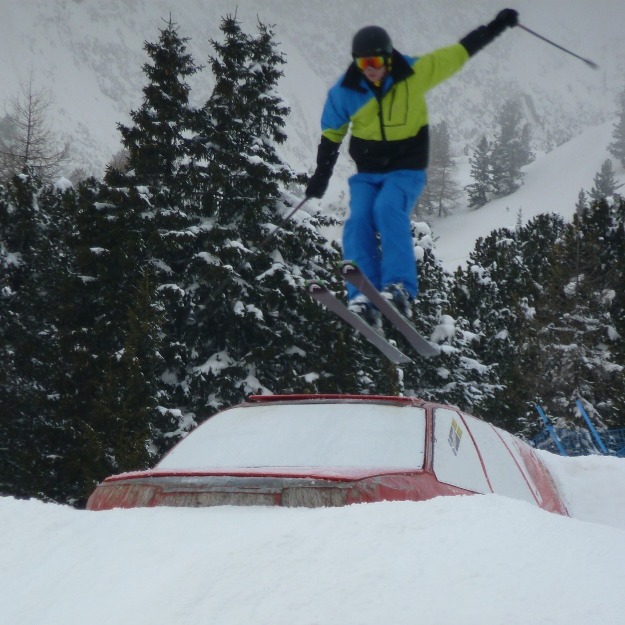 CharlieClowes's profile picture. 