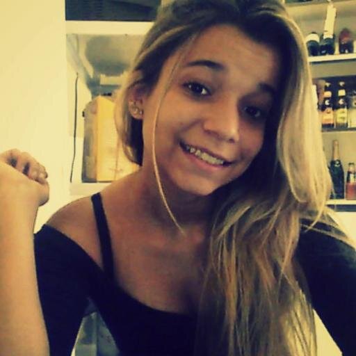 TUDO qe vc me desejar . te desejo em dobro .  •Adoro qe me invejem e me odeiem . - Poiis . ngm inveja o feio . nem odeiia o fraco .
