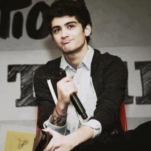 ask for a follow back on @raybanzouis