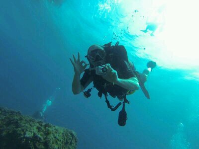 TwoTwentyOne's profile picture. Loves to travel. Loves to dive. Brewer of beers. Maker of biltong. Grower of vegetables. Views my own