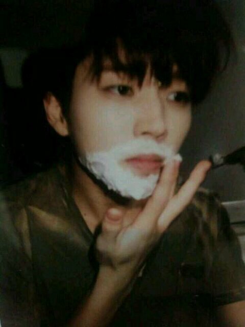 อันยองฮะ ผมนัมอูฮยอนแห่งอินฟินิท เป็นเจ้าชายผลิตหัวใจ คุณ!ระวังจะตกหลุมรักผมโดยไม่รู้ตัวนะฮะ .ขยิบตา ^_