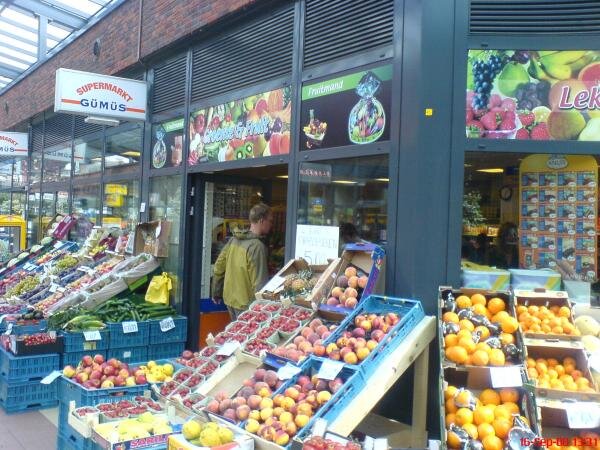 Uw adres voor al Uw verse groenten, fruit en mediterrane levensmiddelen. Een gezonde dag begint bij ''Supermarkt Gumus''