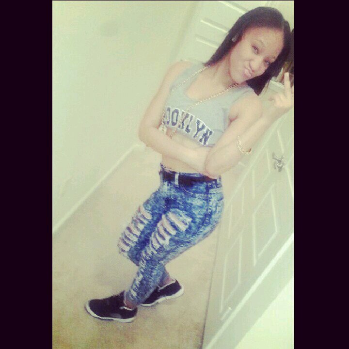 Fck a bio its Justine hoe ❤ | Kik - @Kissmycheekz | 3/20/14 ♥| Ig @adios_adioss | fwm :) |.