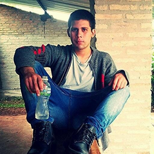 Enrolla tus problemas, enciende tus ideas, & fumate la vida..