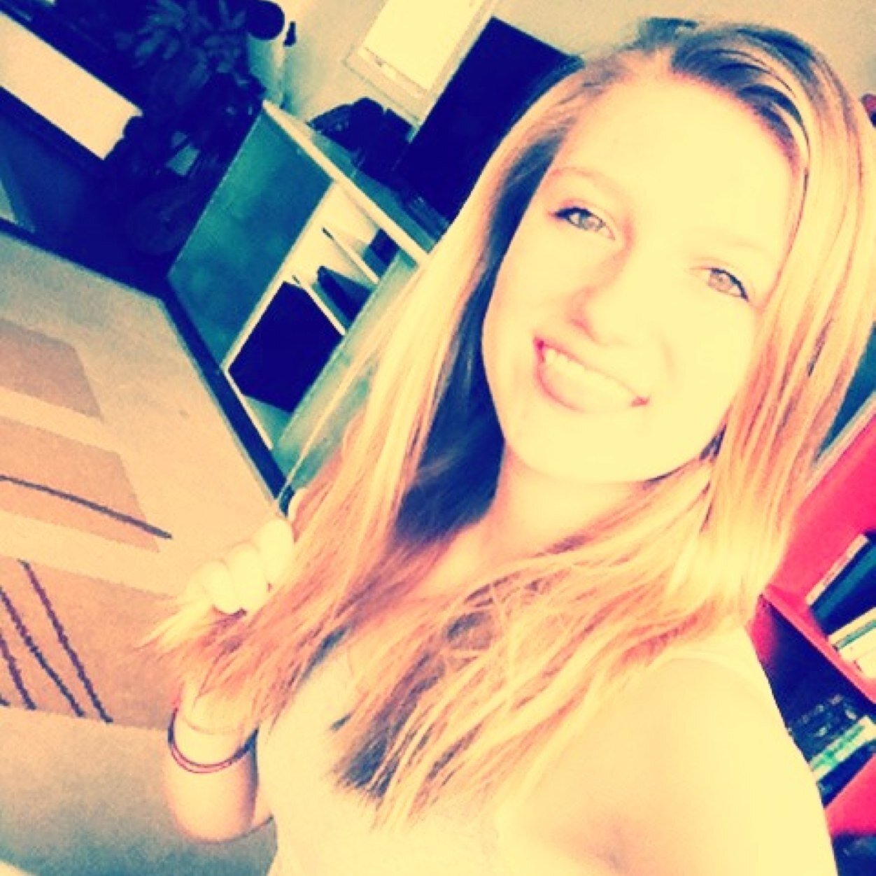 I Love Pizza(Food), my bed , sleeping and OneDirection:p ♥ proudDirectioner♥