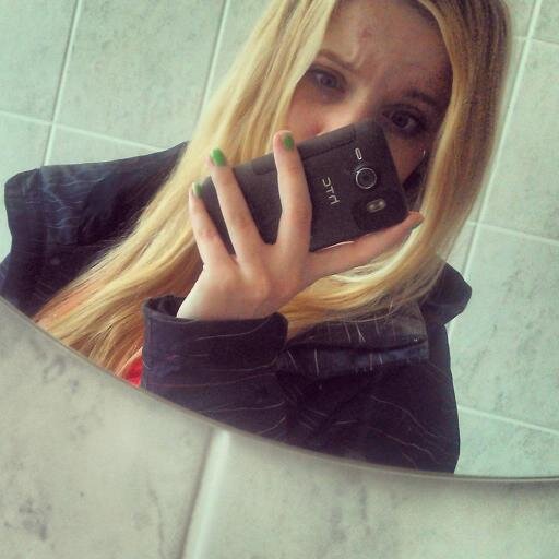 CzechBiebs's profile picture. | Machetter, Barbz, RahMix, Smiler, Beaster & Belieber ∞ |
