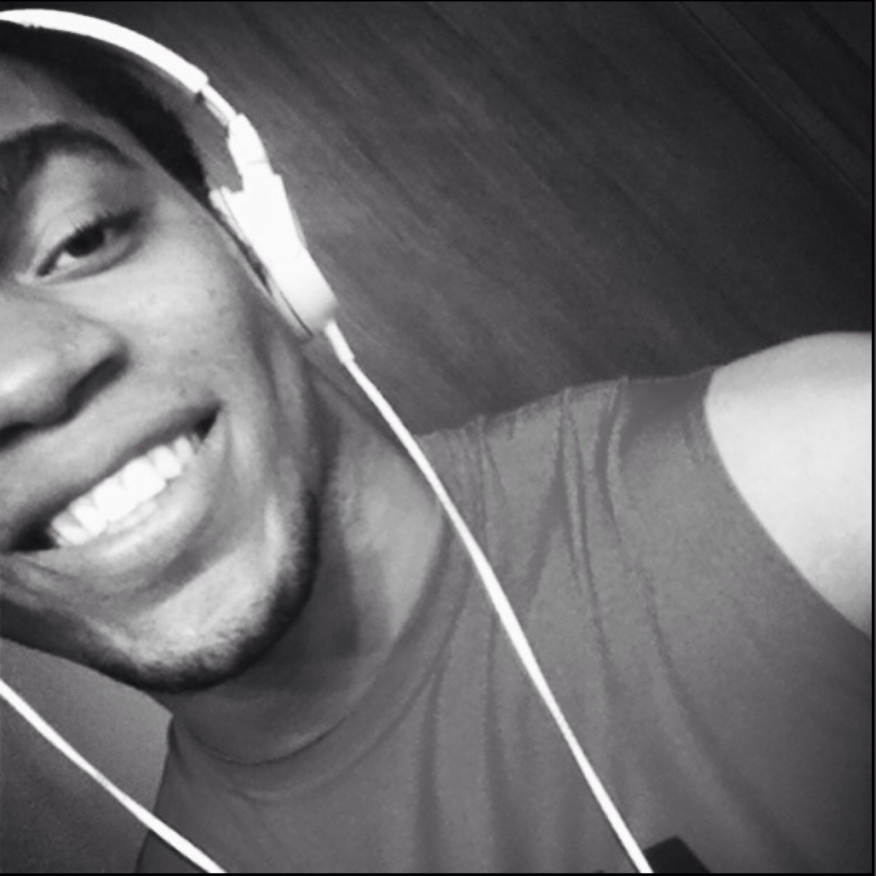 _J0SHJ0NES's profile picture. HA-HA !!! YEEEAAAH !!!