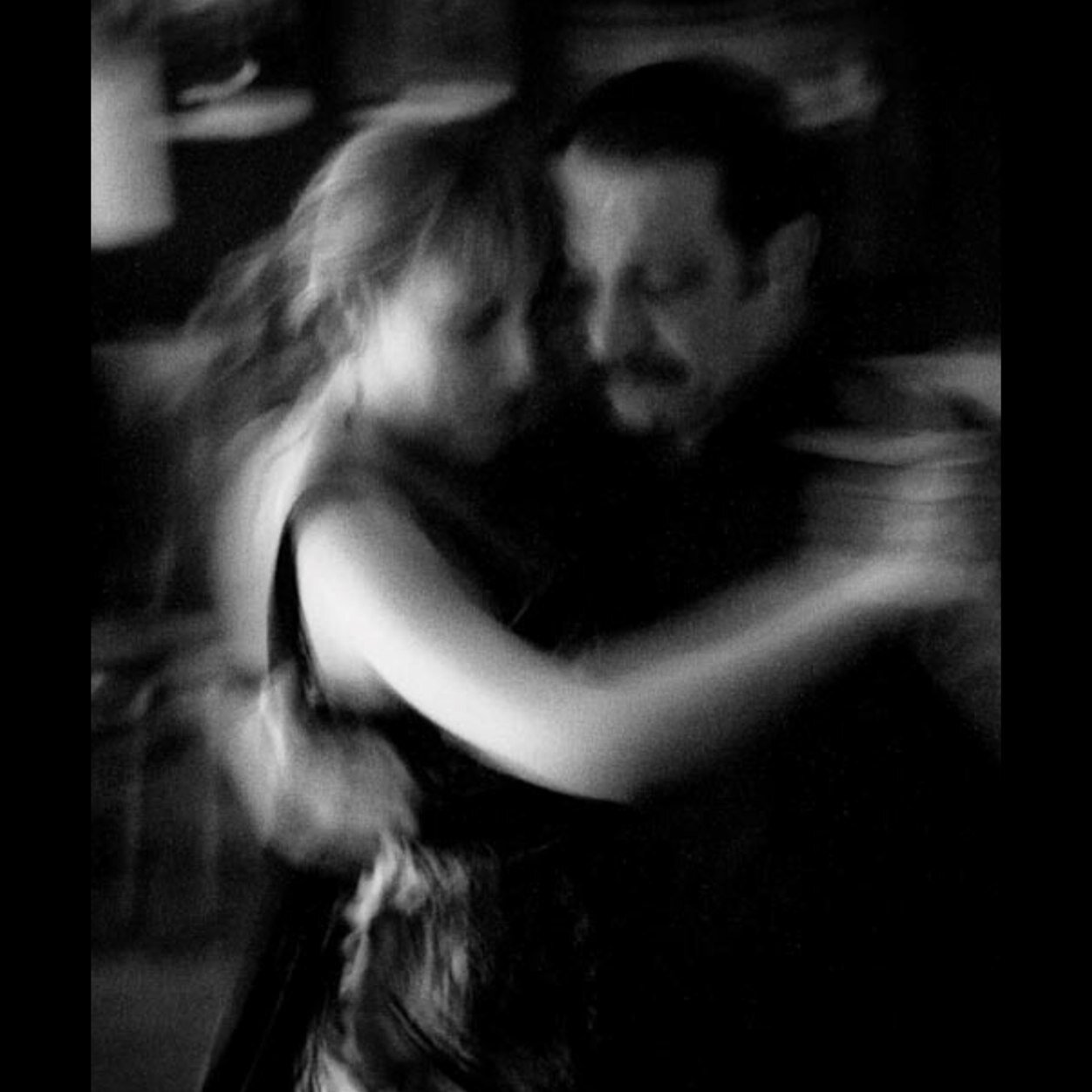 Dancing the dance. Photographing the dance. Writing the dance. Learning the dance. It's a long term project that started in 2007 in Buenos Aires.