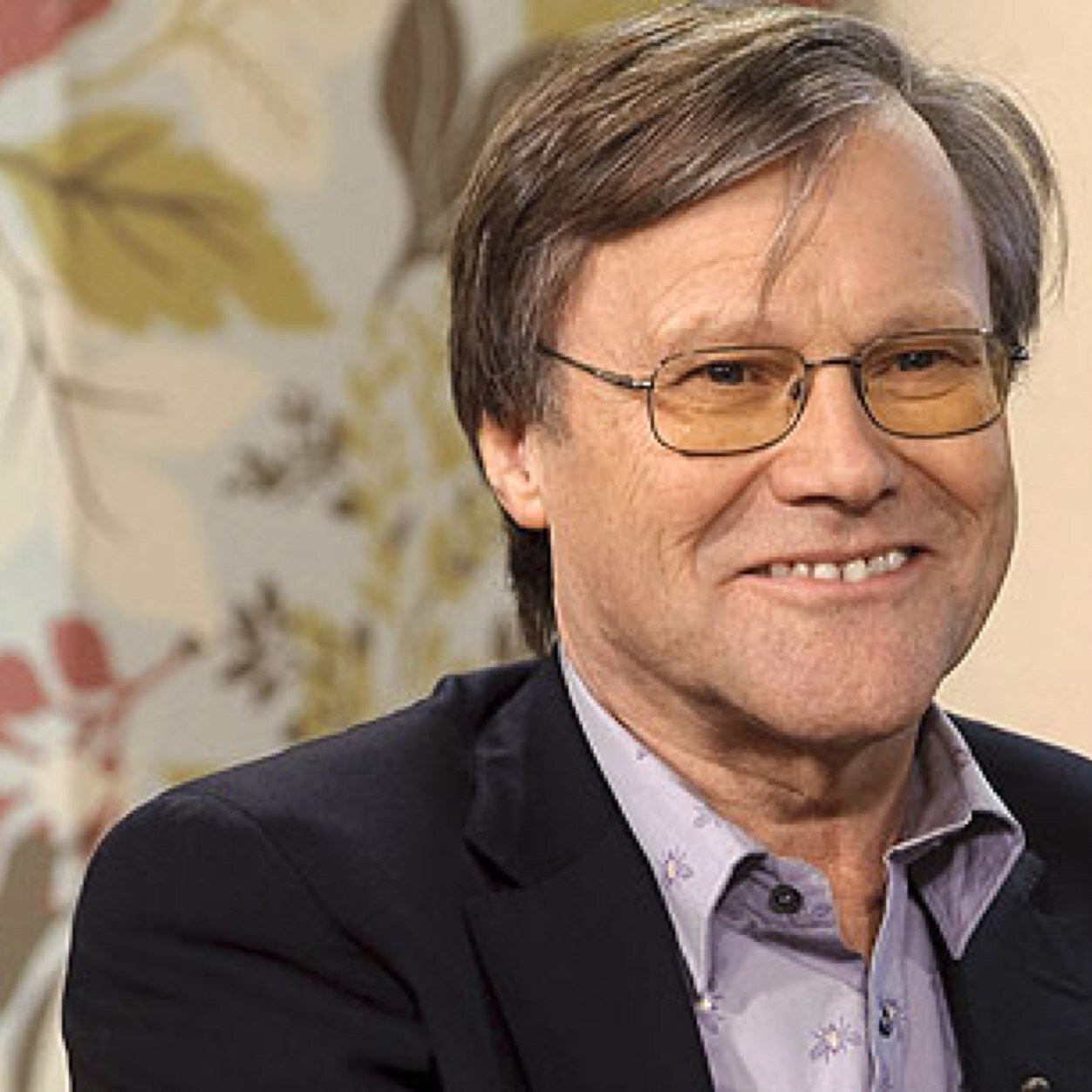 _RoyCropperFake's profile picture. 