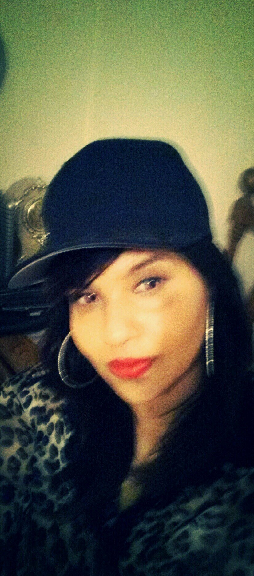 NiShStar's profile picture. ♥Stylishly Fun Friendly Female made of:Sugar,Spice&All that Sparkles Nice..MUSIC running thru my veins & A Heart of Gold....FOLLOW ME for more info to unfold!♥