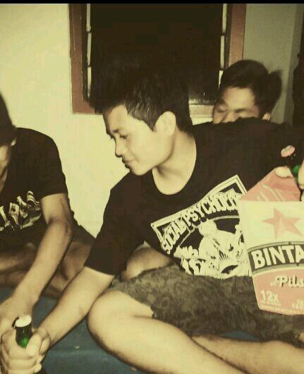 kadeksena's profile picture. 